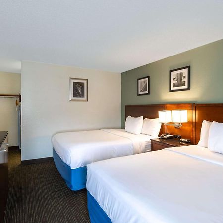 Days Inn By Wyndham Greenville Exterior foto