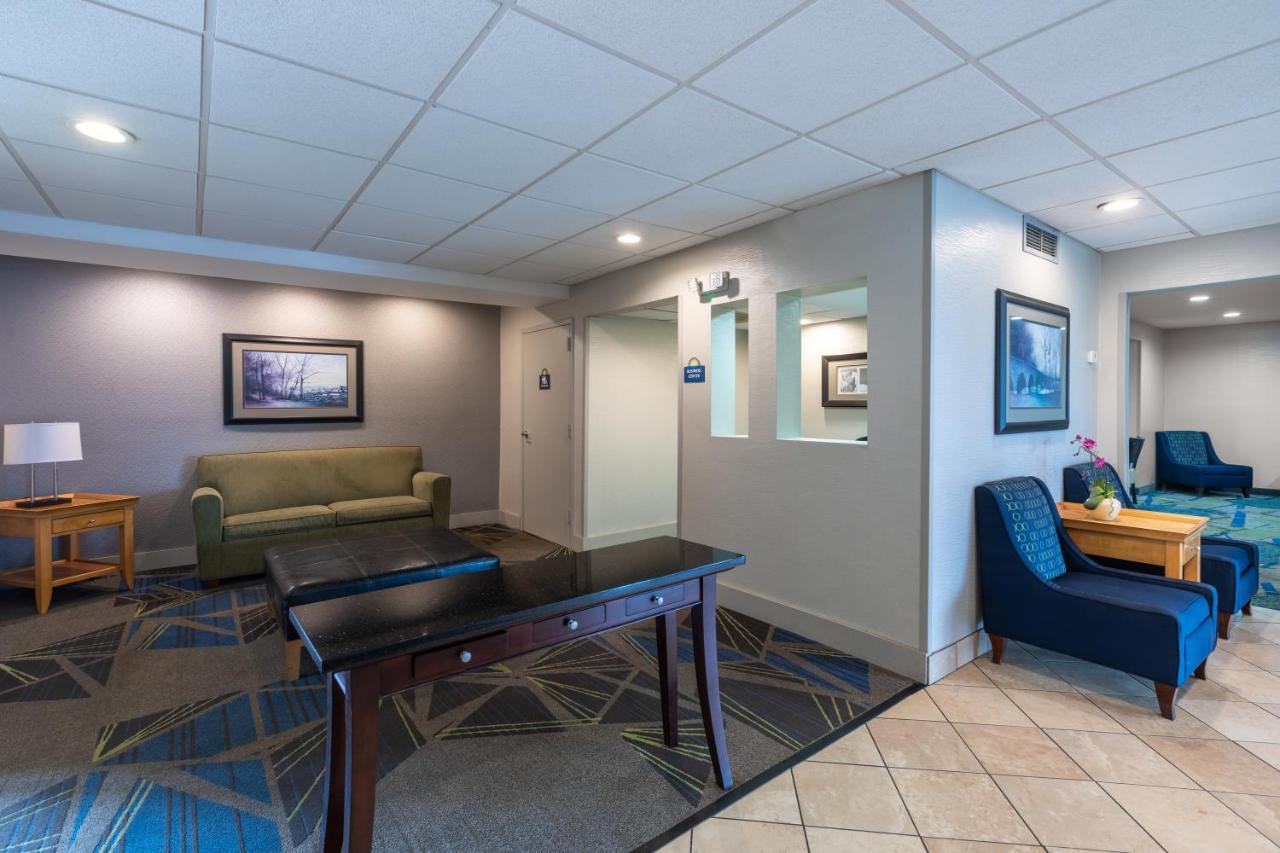 Days Inn By Wyndham Greenville Exterior foto